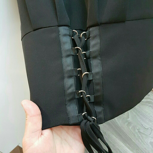 Vince Camuto Lace up tie front blouse Black Size M - Picture 3 of 8